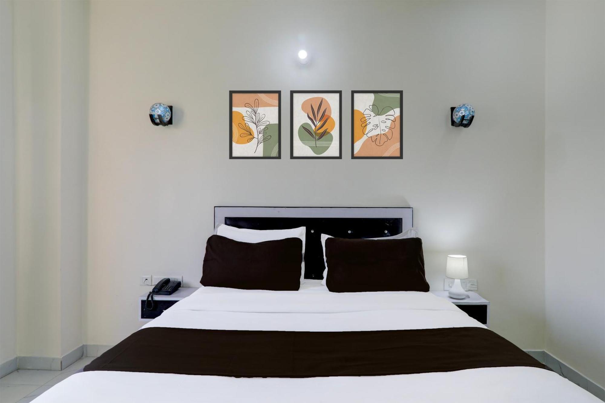 Super Hotel O Banthara Near Airport Banthra Sikandarpur المظهر الخارجي الصورة