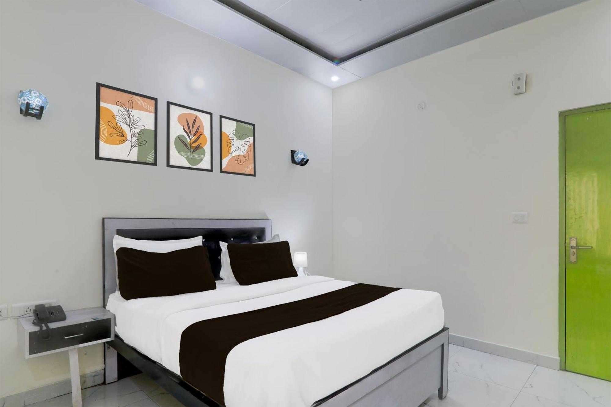 Super Hotel O Banthara Near Airport Banthra Sikandarpur المظهر الخارجي الصورة